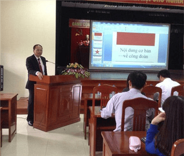 Ông Đào Ngọc Thịnh, Vụ trưởng, Chủ tịch Công đoàn Bộ LĐ-TBXH phát biểu tại lớp tập huấn.

