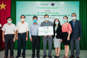 Tập đoàn Y khoa Hoàn Mỹ tài trợ trang thiết bị y tế cho Sở Y tế tỉnh Bình Thuận