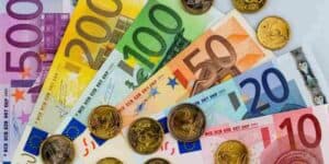 Chuyển đổi 1 EURO bằng bao nhiêu tiền Việt Nam mới nhất 