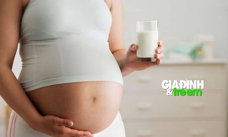 Tại sao nên bổ sung sữa tốt cho bà bầu 3 tháng đầu